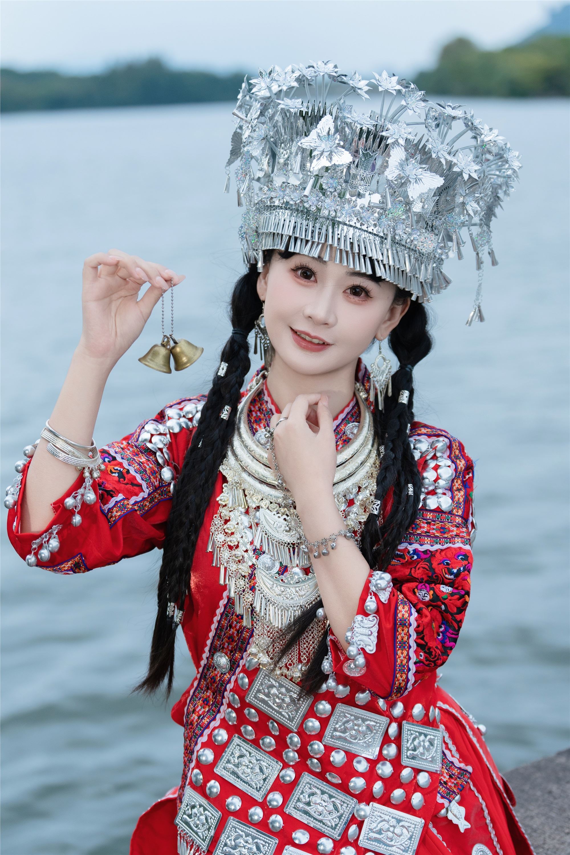 YITUYU艺图语 2025.01.20 可爱的苗疆少女 湫一只岁岁